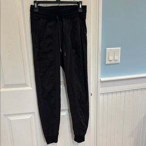 Lululemon Dance studio joggers size 4 black